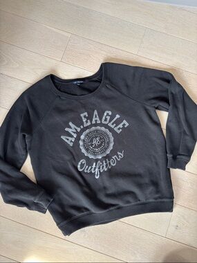 American Eagle Outfitters Black Crewneck Logo Sweatshirt